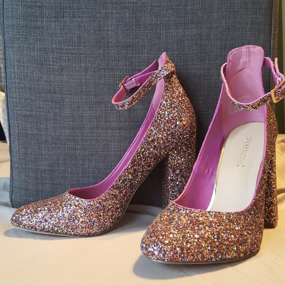 🎉HP🎉 Sparkle High Heels